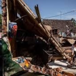 ロンボク島地震、死者380人超に 多数の被災者に救援まだ届かず