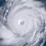 台風24号　週末は沖縄、週明けは九州・本州へ。上陸の恐れも