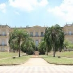 ブラジル国立博物館で火災、国宝など2千万点収蔵 「200年の成果」焼失か
