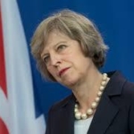 メイ英首相に高まる辞任圧力　ロンドンで離脱反対の数十万人規模のデモも