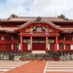 首里城再建に向け、沖縄県議の報酬削減へ　月額1～2万円か