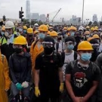 香港民主派デモ、初めて主要大学キャンパスでも本格的な衝突