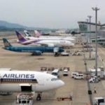 福岡空港、３０億円赤字　９月中間決算　韓国旅客減少響く