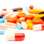 市販類似薬は保険対象外　病院処方の風邪薬など　医療費抑制へ政府調整