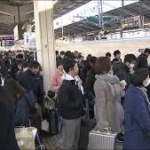 福岡空港帰省客の混雑続く　高速道路は渋滞なし