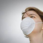 進まぬマスク供給　政府対策に疑問の声　新型肺炎