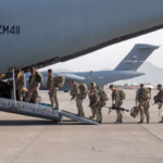 英、アフガン出国の安全確保へタリバンと直接協議