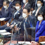 岸田首相「年内の現金１０万円一括給付も選択肢に」 衆院予算委