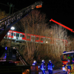 ミュンヘン近郊で列車同士が衝突 1人死亡、多数負傷