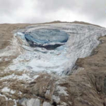 イタリアで氷河崩落、６人死亡・９人負傷…気温上昇で解けたか