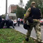 ロシアの学校で乱射、13人死亡 犯人は自殺