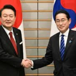 「日韓関係、新しく出発」　関係改善へ対話加速　首脳会談