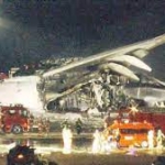 航空機事故1月3日の空の便への影響は？　羽田発着の日本航空・全日空の計約100便が欠航