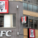 三菱商事、日本KFCの全株式を米ファンドへ売却 半世紀の経営に幕