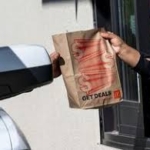 米マクドナルドで客足遠のく、腸管出血性大腸菌の集団感染後に販売減